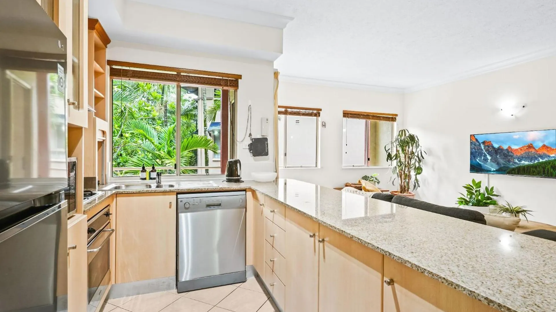 Lavender Lakes - Resort Style Living Cairns Australia